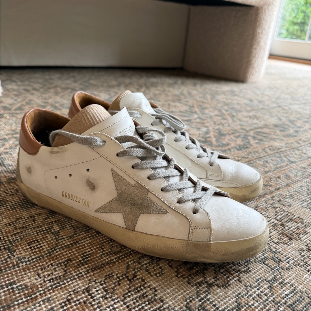 Golden Goose Men's White and Tan Sneakers